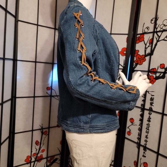 LAL (LIVE A LITTLE) LADIES WASHED DENIM SHOT JACKET SUEDE ART DESIGN/SIZE MEDIUM - Picture 10 of 16